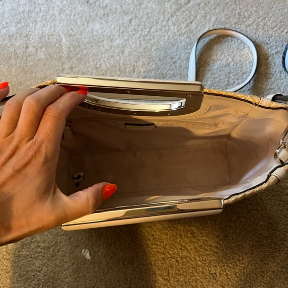 Kate spade crossbody - Picture 3 of 3